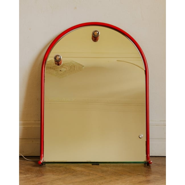 Miroir en métal rouge Igor N°1185 - Bon état Couleur rouge <span itemprop=