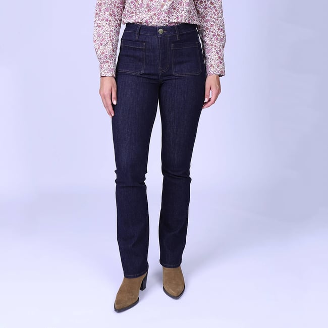 Jean bootcut brut <span itemprop=