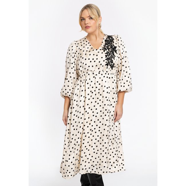 Robe imprimée écru <span itemprop=