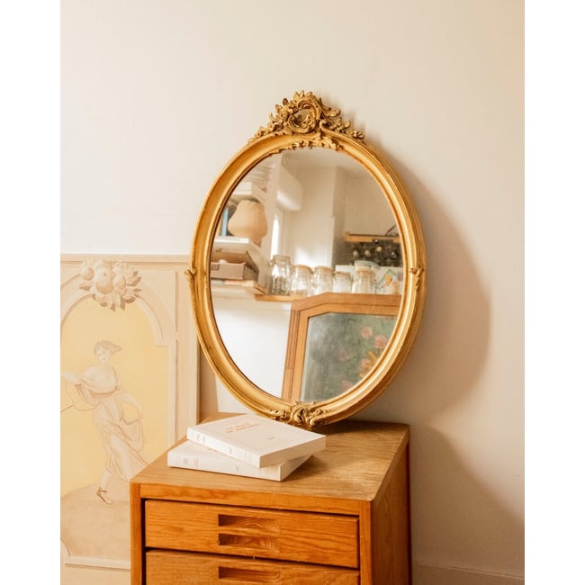 Miroir ancien au cadre doré Georges N°1417 - Bon état Couleur doré <span itemprop=