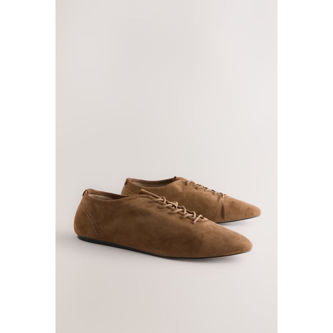 Chaussures en cuir à lacets marron fauve <span itemprop=
