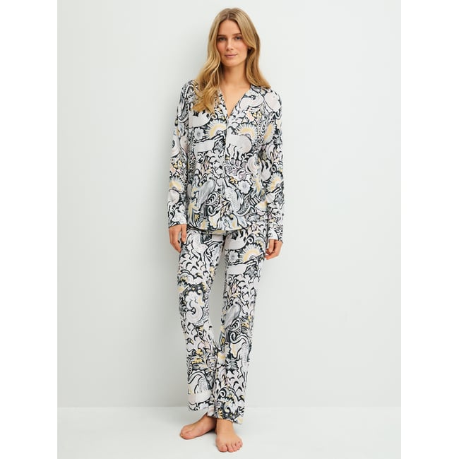 Pyjama boutonné de part en part en modal TENCEL™ et soie manches longues Modal MOONLIGHT DREAMS crème de charme <span itemprop=