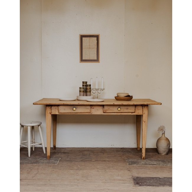 Table à manger de ferme en bois Romy N°1387 - Bon état Couleur bois clair <span itemprop=