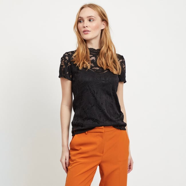 Blouse Col Montant, Dentelles noir <span itemprop=