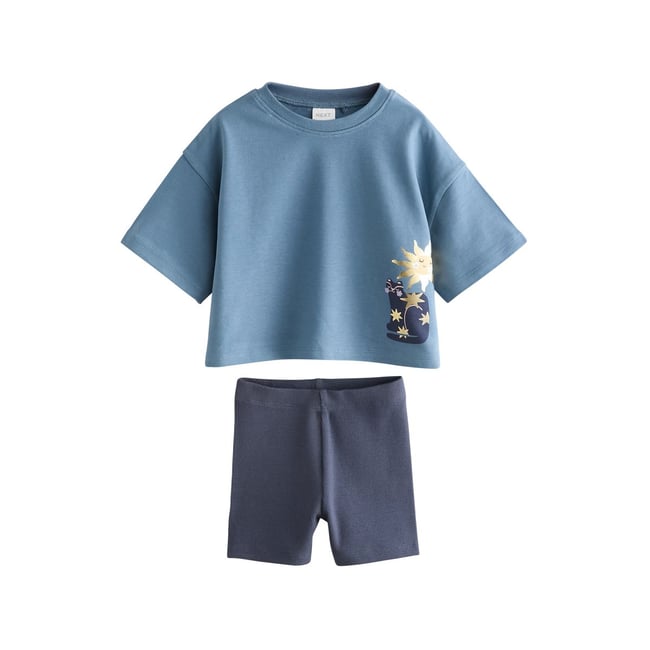 Ensemble t-shirt à manches courtes et short bleu <span itemprop=