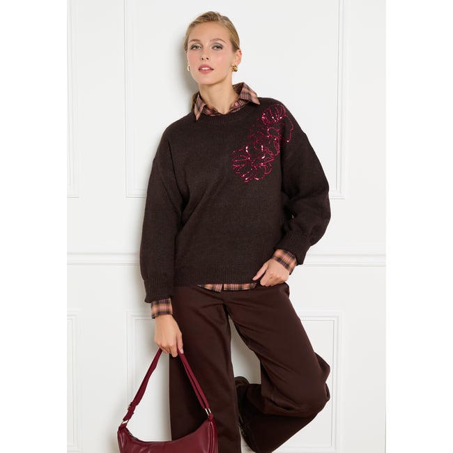 Pull à fleurs et sequins brun fonce chocolate <span itemprop=