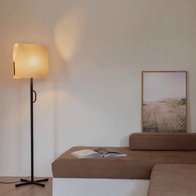 Lampadaire    LUANG Couleur noir <span itemprop=