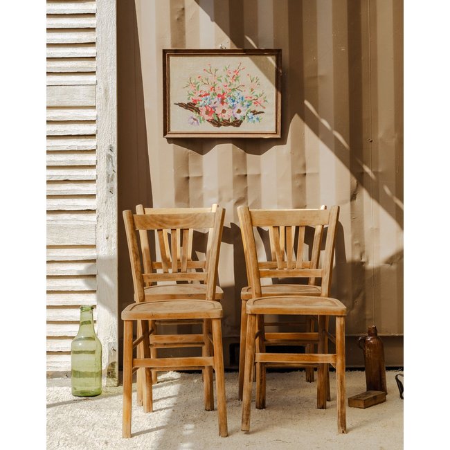 Lot de 4 chaises en bois Claude N°1256 - Bon état Couleur bois clair <span itemprop=