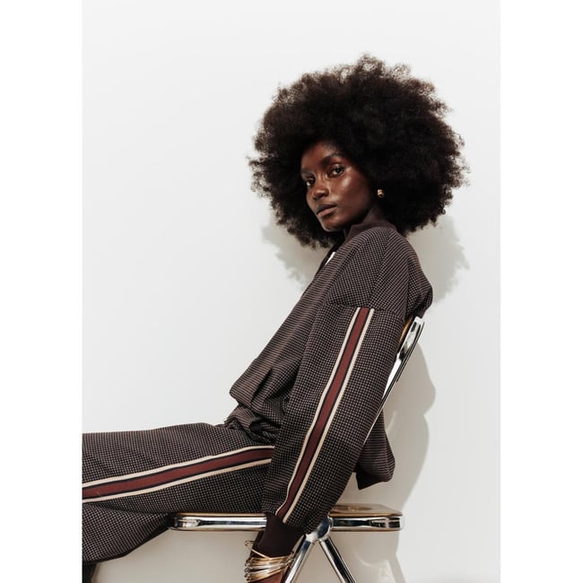 Sweat-shirt à bandes zippé marron <span itemprop=