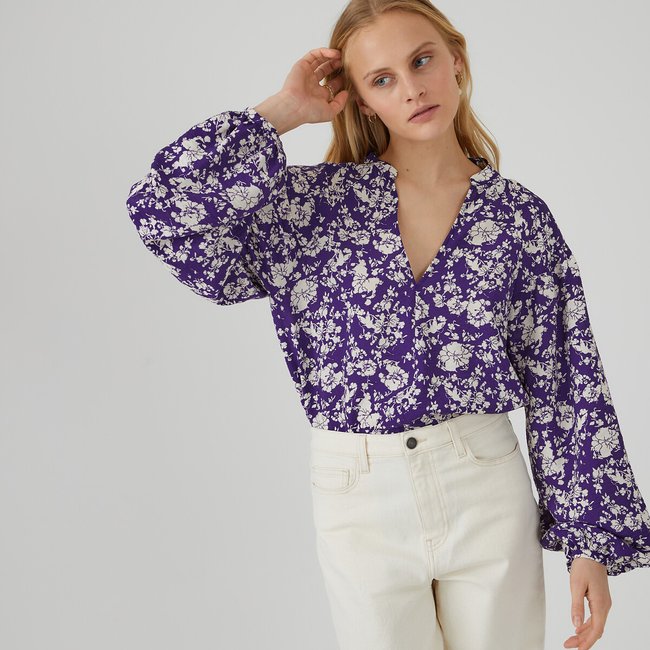 Blouse ample col V, manches longues imprimé bleu/blanc <span itemprop=