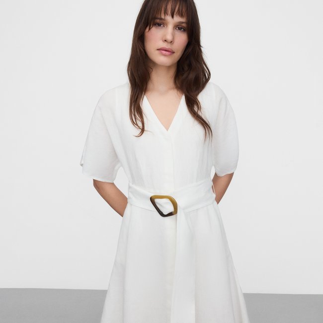 Robe midi en lin européen blanc <span itemprop=