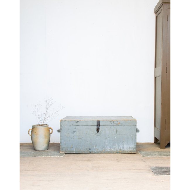 Coffre en bois Lucien  N°9 - Bon état Couleur bois <span itemprop=