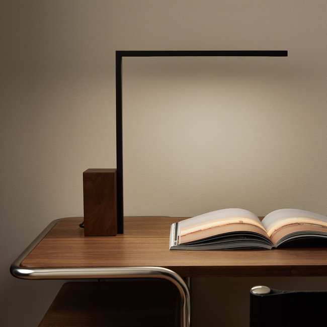 Lampada da scrivania metallo ferro e noce, Ikori noce AM.PM