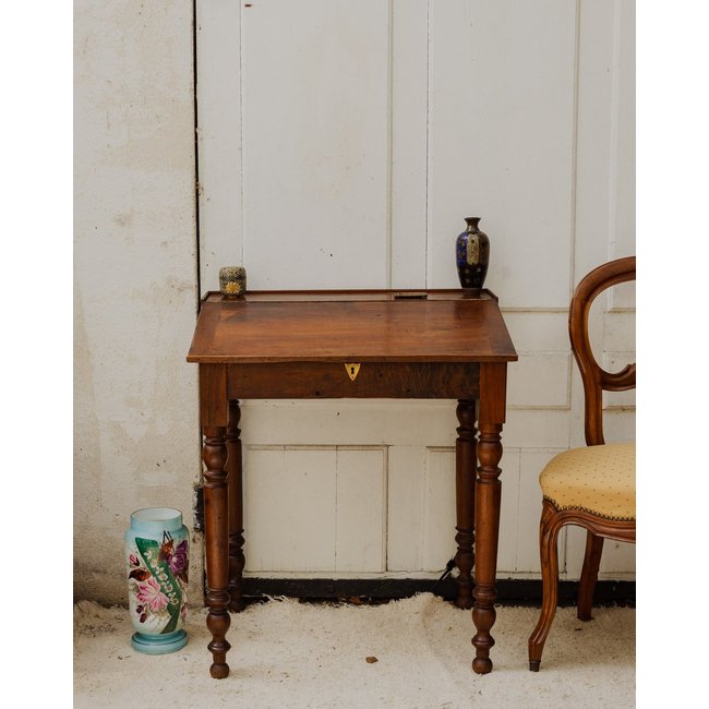 Secrétaire vintage en bois Honoré N°186 - Bon état Couleur bois foncé <span itemprop=