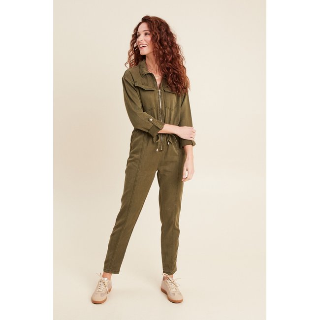 Combinaison pantalon zippée vert olive <span itemprop=