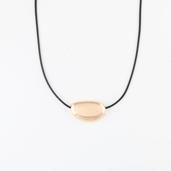 Collier cordon pendentif galet en métal doré doré <span itemprop=