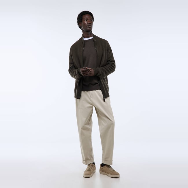Gilet zippé en cachemire sanglier <span itemprop=