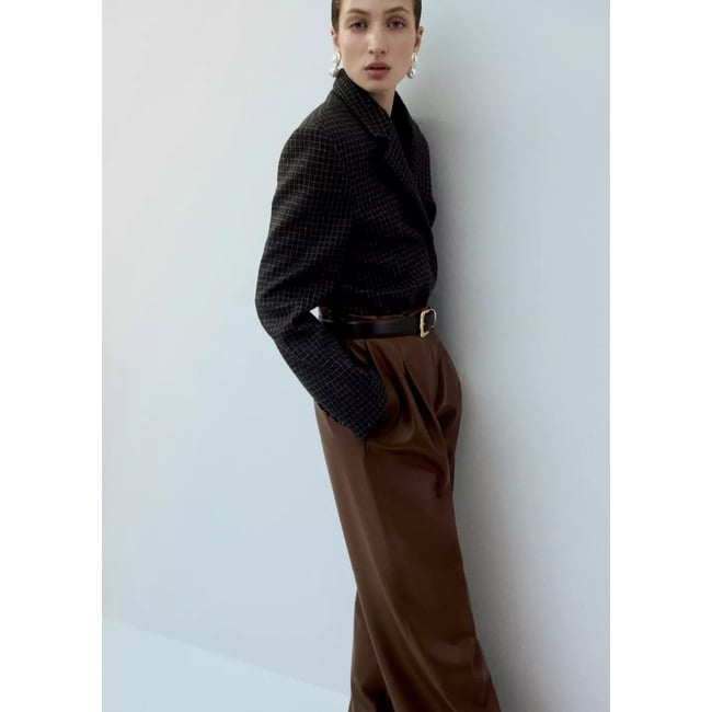 Pantalon large en cuir synthétique - MANGO