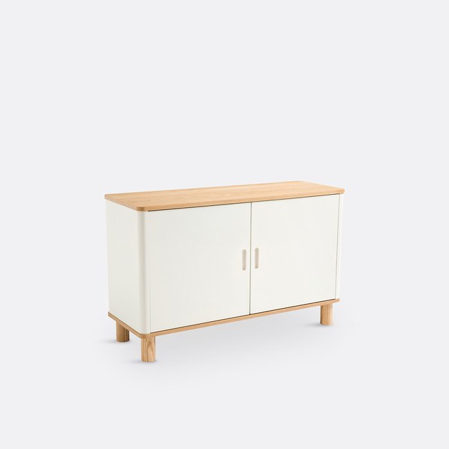 Aparador de 2 puertas Manoe color roble/blanco <span itemprop=