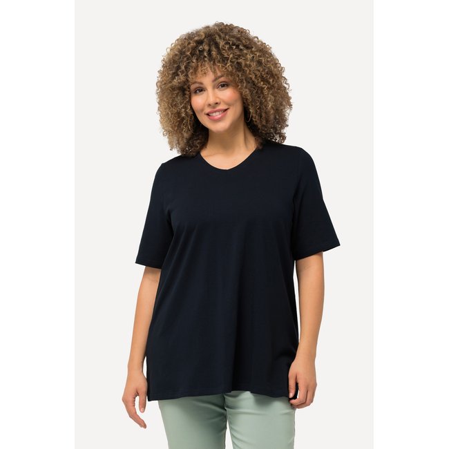 T-shirt à manches courtes et col en V. Coupe - ULLA POPKEN