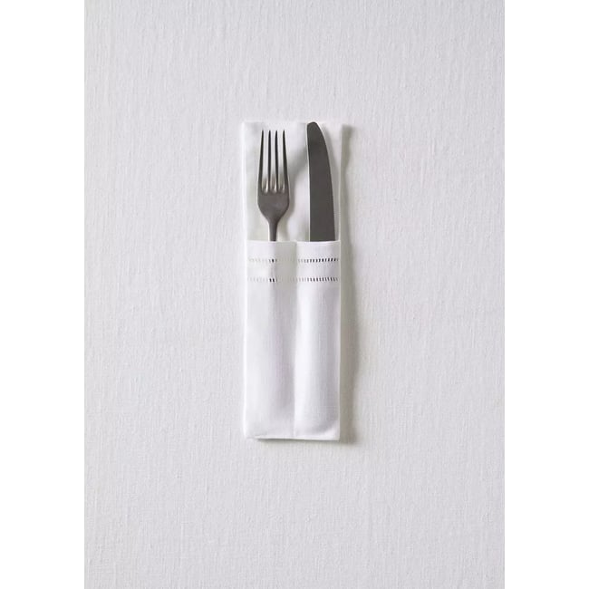 Porte-couverts en lin avec détail ajouré Couleur blanc <span itemprop=