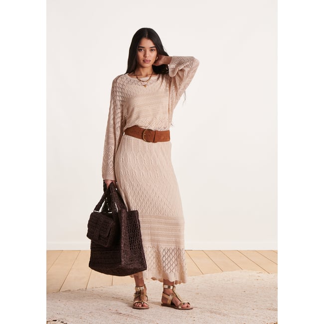 Jupe mi-longue en maille crochet sable <span itemprop=