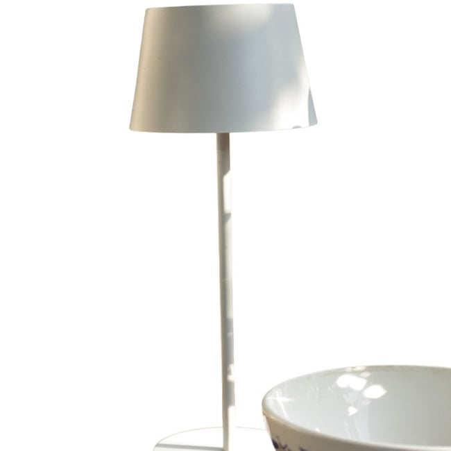 Lampe de table 200 lumens en métal Recharge solaire et USB Couleur v300233 <span itemprop=