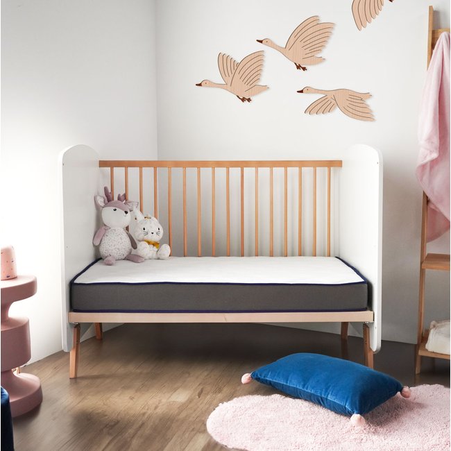 Matelas Bébé DODOTENDRE - Face été/face hiver Couleur blanc <span itemprop=