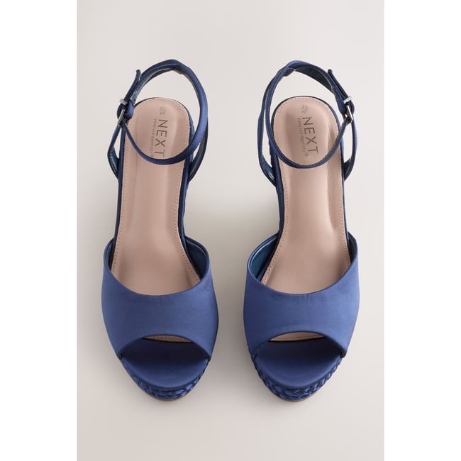 Chaussures compensées satin bleu marine <span itemprop=