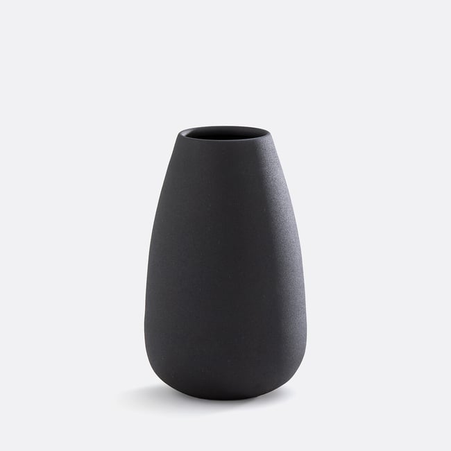 Vase en métal texturé H24 cm Anaïa  Couleur noir <span itemprop=