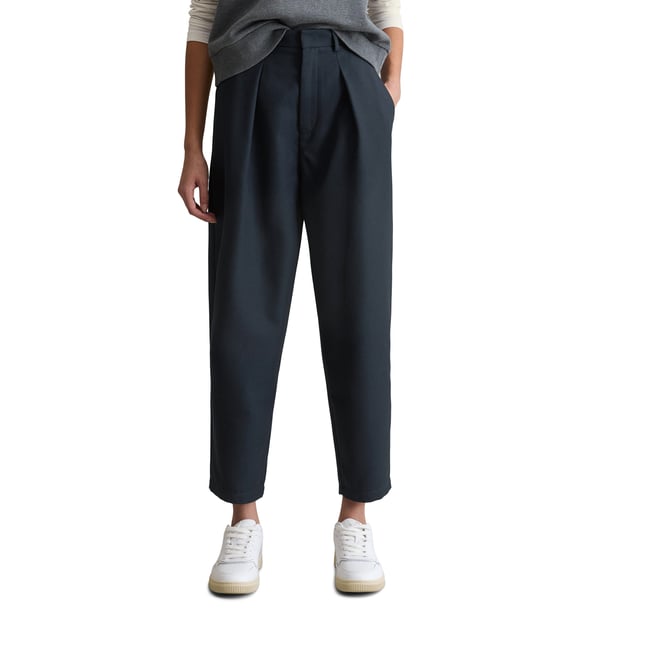 Pantalon de costume en sergé tapered en polyester recyclé avec viscose bleu foncé <span itemprop=