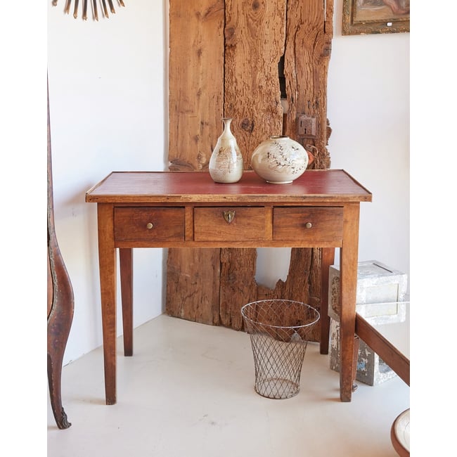 Bureau vintage en noyer Edouard N°1035 - Bon état Couleur bois foncé <span itemprop=