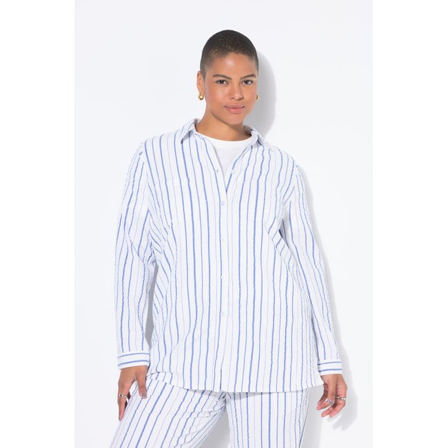 Chemisier en crêpe rayé, coupe Boxy Shape blanc cassé <span itemprop=