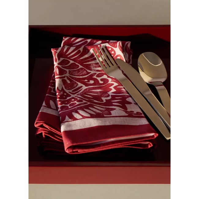 Serviette de table en coton avec détail imprimé rouge <span itemprop=