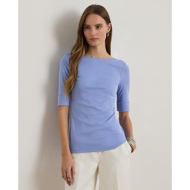 Tee shirt col bateau à manches courtes  bleu clair <span itemprop=
