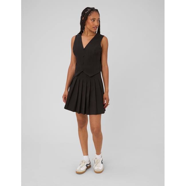 Robe sans manches noir <span itemprop=