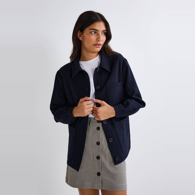 Veste contenant de la laine marine <span itemprop=