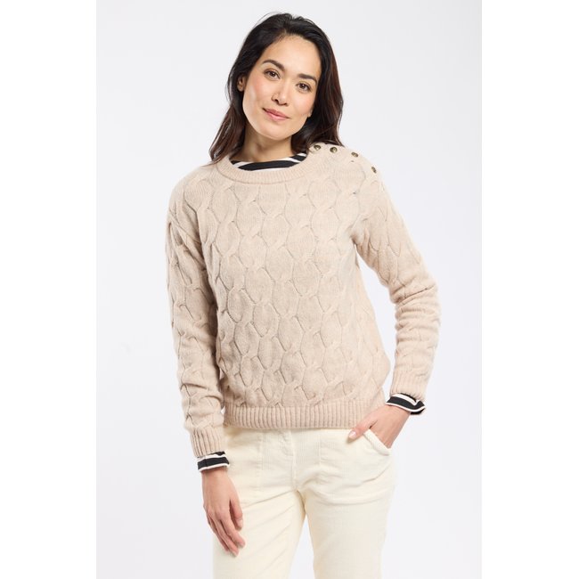 Pull torsadé en laine nature <span itemprop=