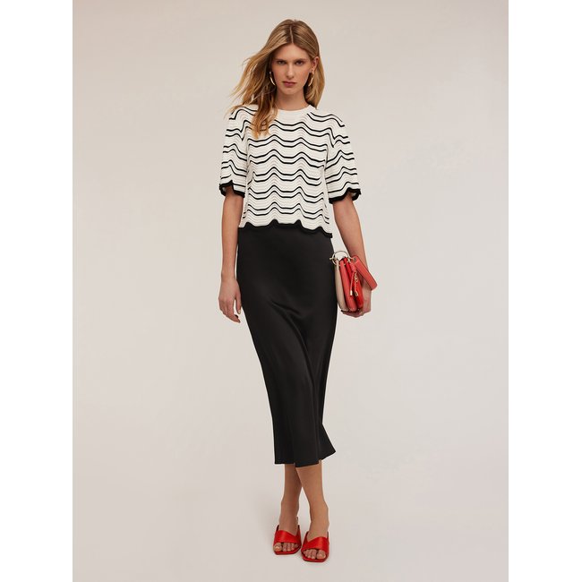 Jupe mi-longue en satin stretch coupé en biais noir <span itemprop=