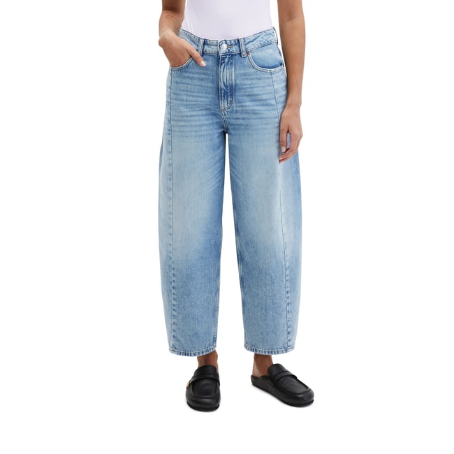 Jeans modèle Lara barrel cropped en pur coton bio bleu clair <span itemprop=
