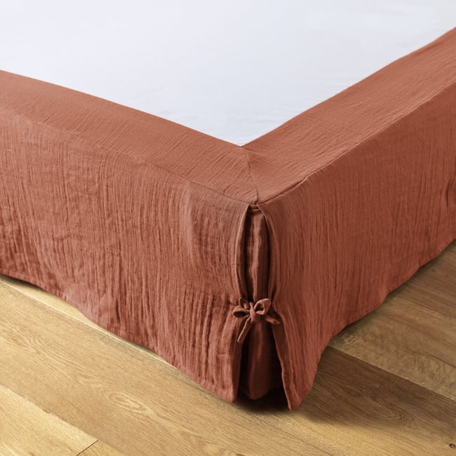 Cache sommier, en 100 % Gaze de coton, avec volant 30 cm terracotta <span itemprop=