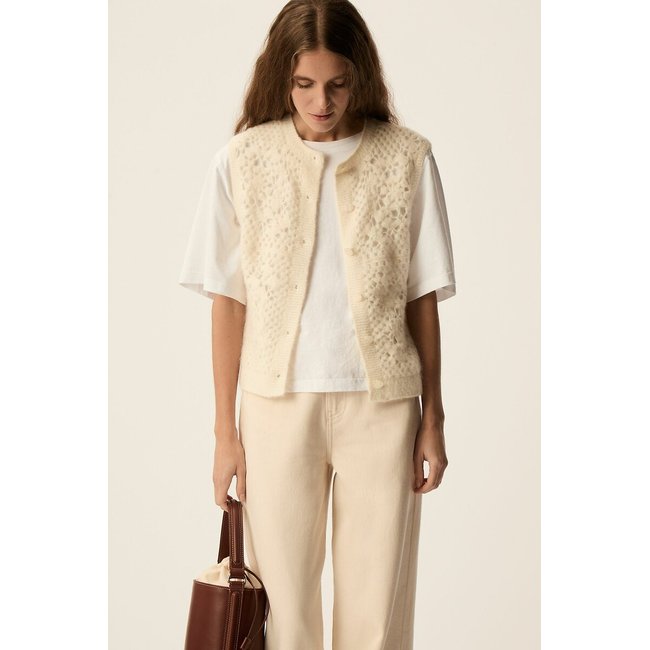 Gilet sans manches maille ajourée CEMILIE crème <span itemprop=