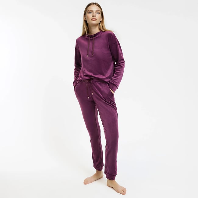 Pyjama en velours prune <span itemprop=