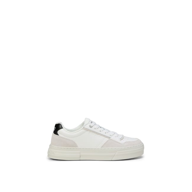 Baskets de cour en cuir de vache avec doublure en éponge blanc <span itemprop=