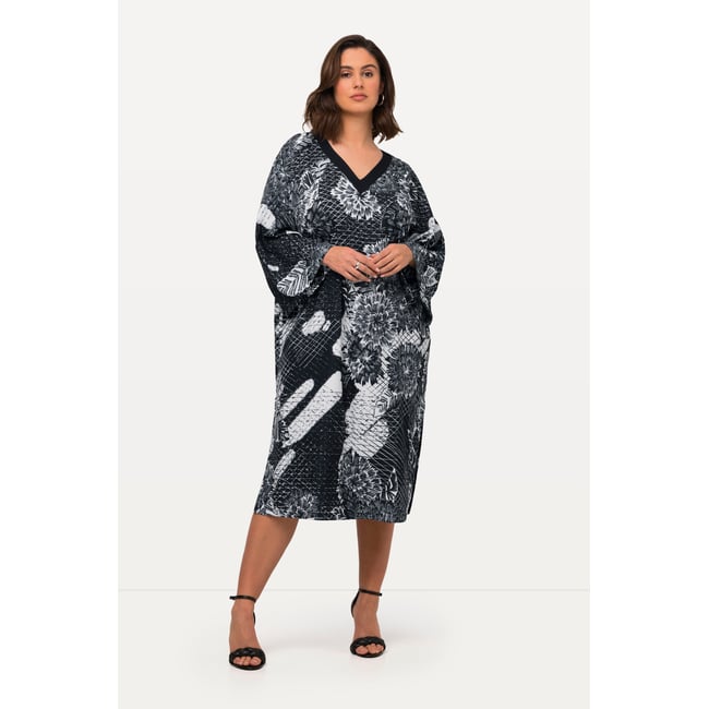 Robe noir <span itemprop=