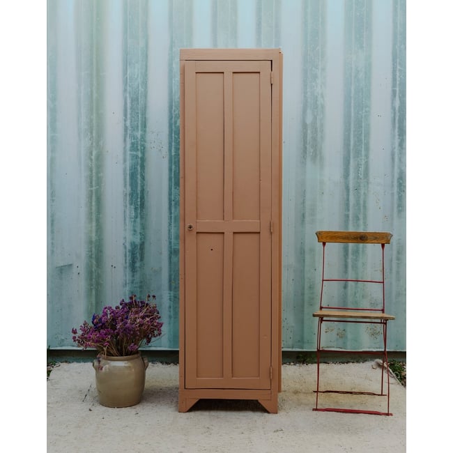Armoire en bois rose Blandine N°526 - Bon état Couleur rose <span itemprop=