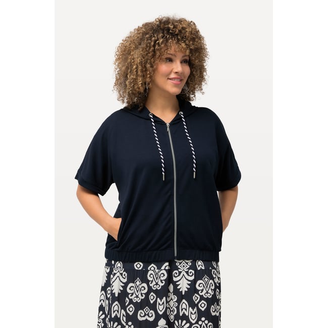 Veste à capuche oversize. Base élastique - ULLA POPKEN