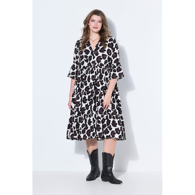 Robe longue évasée en mousseline léopard blanc crème <span itemprop=