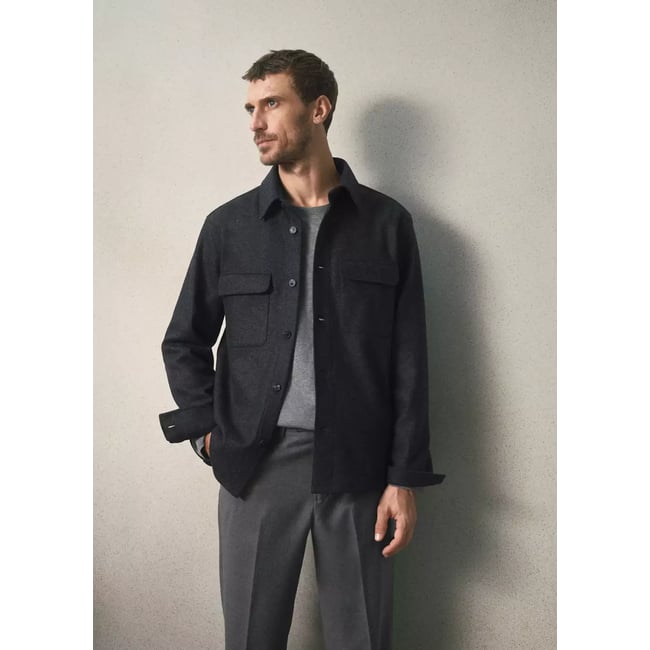 Surchemise en mélange de laine, poches, coupe regular fit gris <span itemprop=