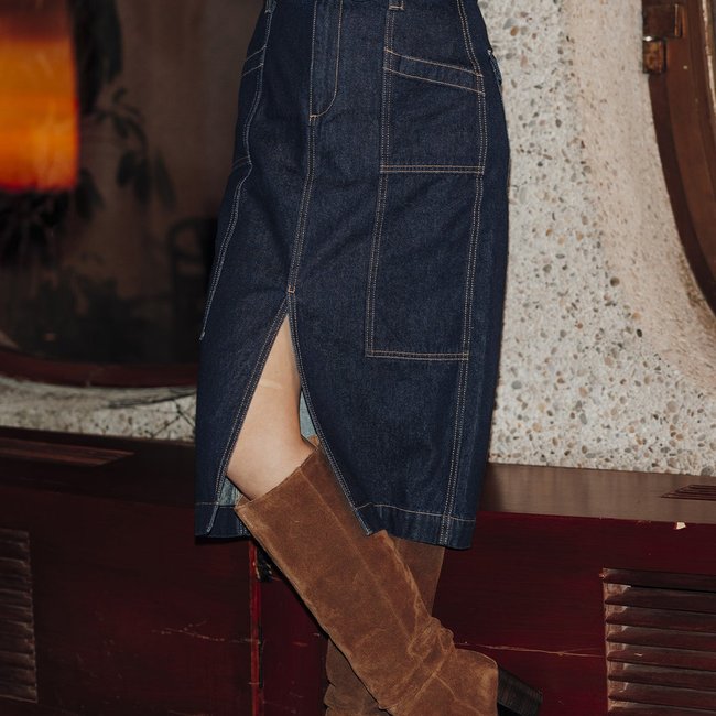 Jupe midi en jean brut jean rinse <span itemprop=